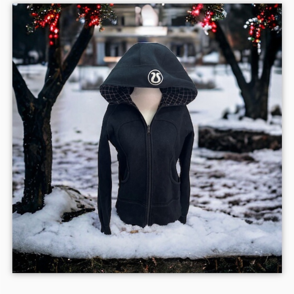 Lululemon Black Reversible Scuba Hoodie -fleece lined Size 6 EUC​ - Picture 9 of 11